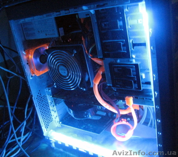 Игровой компьютер C2D 3.2GHZ, 6GB RAM, GF 8800 GTS 512 Mb, 700GB HDD - <ro>Изображение</ro><ru>Изображение</ru> #1, <ru>Объявление</ru> #22829