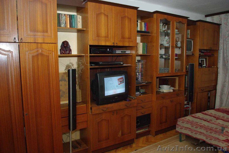 Стенка б у, длинна 5 м, состояние хорошее, для дома - <ro>Изображение</ro><ru>Изображение</ru> #1, <ru>Объявление</ru> #140042