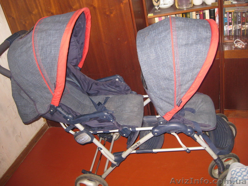Двухместная коляска - <ro>Изображение</ro><ru>Изображение</ru> #1, <ru>Объявление</ru> #291053