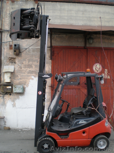 Продам погрузчик LINDE H 18 T-03 с захватами для рулонов б/у - <ro>Изображение</ro><ru>Изображение</ru> #1, <ru>Объявление</ru> #452909