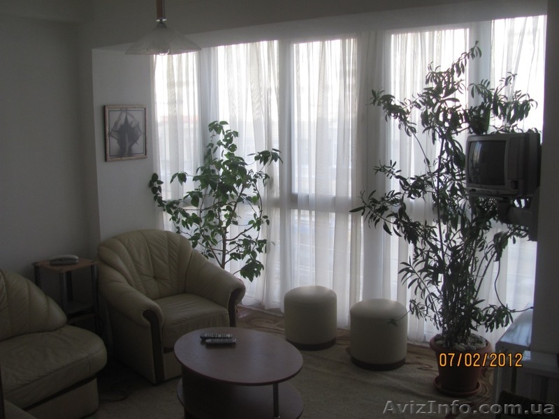 Посуточно квартира 2-комнатная центр Киев - <ro>Изображение</ro><ru>Изображение</ru> #1, <ru>Объявление</ru> #564646