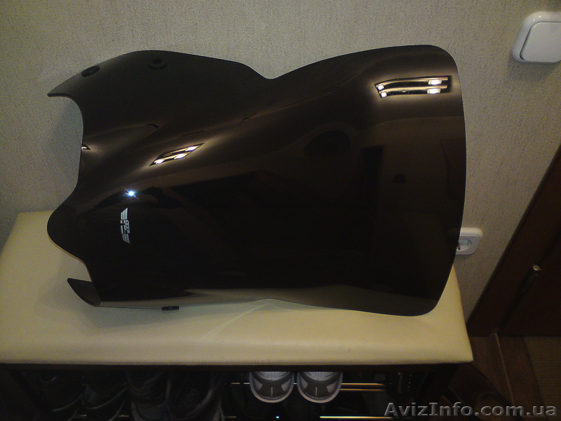 Стекло V Stream Tour Black Tint - <ro>Изображение</ro><ru>Изображение</ru> #1, <ru>Объявление</ru> #769998