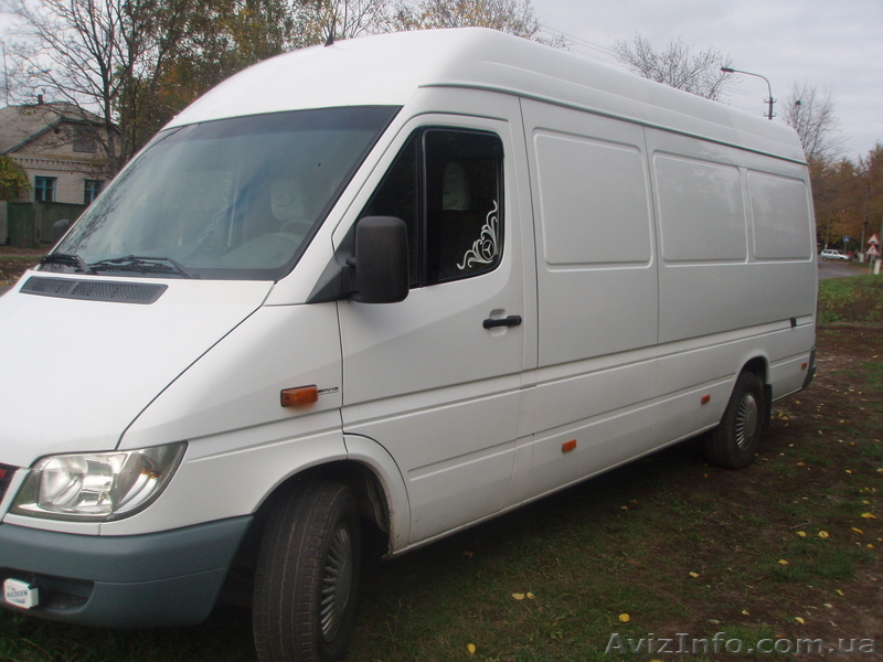 Водитель со своим автомобилем Mercedes - <ro>Изображение</ro><ru>Изображение</ru> #1, <ru>Объявление</ru> #912657