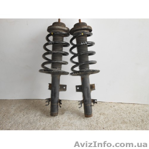 Стойки передние  VW T5 Transporter  VW T5 Multivan, VW T5 Caravella  - <ro>Изображение</ro><ru>Изображение</ru> #1, <ru>Объявление</ru> #1308305