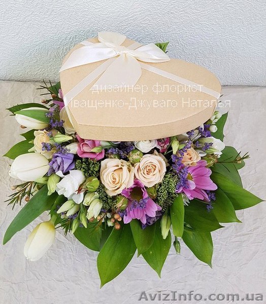 Шляпные коробки с цветами в Киеве - <ro>Изображение</ro><ru>Изображение</ru> #1, <ru>Объявление</ru> #1562608