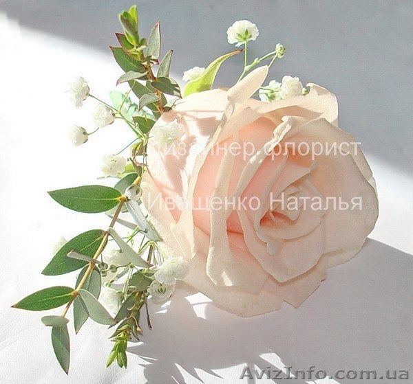 Заколка из цветов  Киевская область - <ro>Изображение</ro><ru>Изображение</ru> #1, <ru>Объявление</ru> #1583431