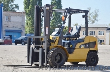 Дизельный автопогрузчик Сaterpillar DP30NT - <ro>Изображение</ro><ru>Изображение</ru> #1, <ru>Объявление</ru> #1592630