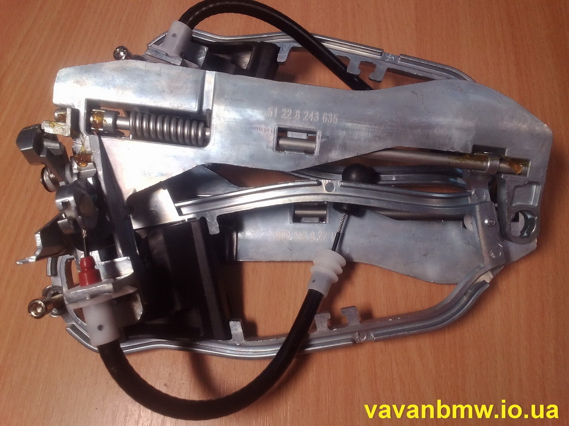 Рамка двери BMW X5 новая! Держатель наружной ручки двери. Скидки 10%.  - <ro>Изображение</ro><ru>Изображение</ru> #1, <ru>Объявление</ru> #1215017