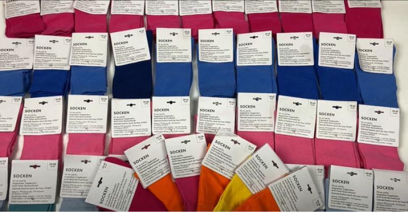 Лот 10-0716, Шкарпетки кольорові, вага 2,4 кг - <ro>Изображение</ro><ru>Изображение</ru> #1, <ru>Объявление</ru> #1699879