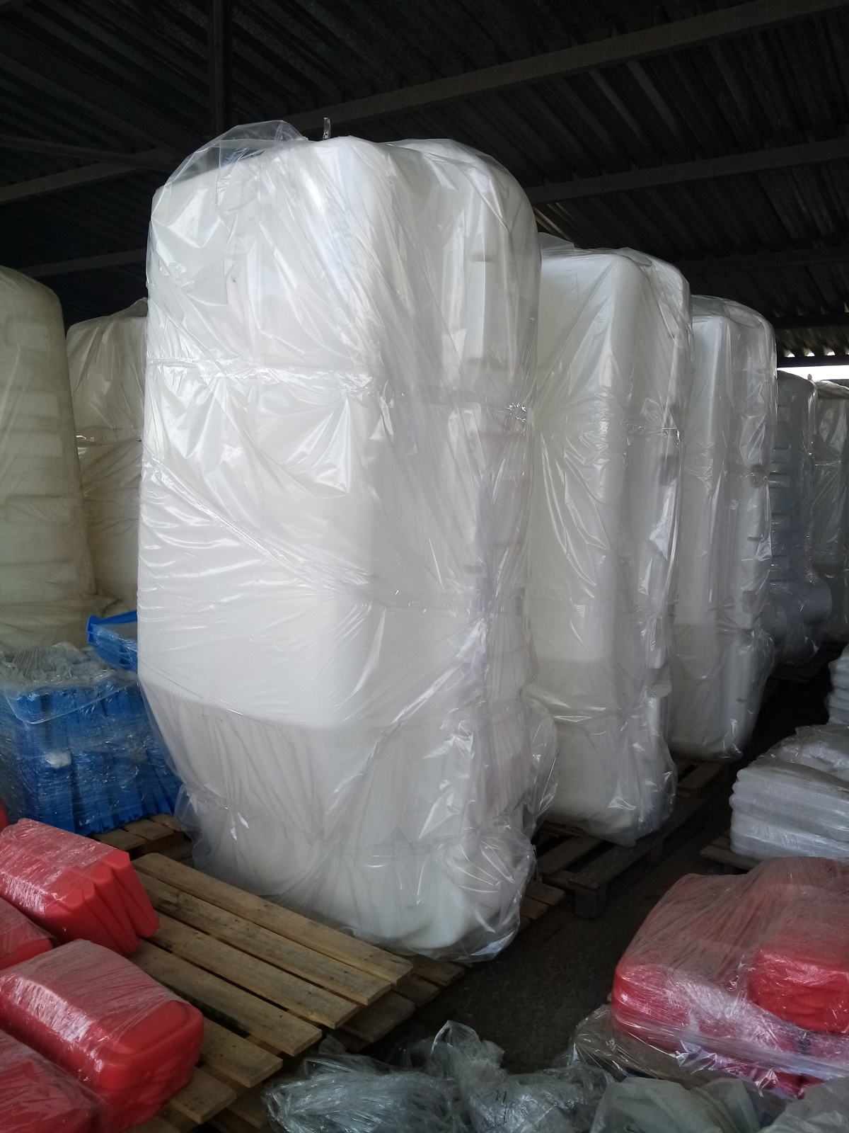 Емкости для прицепных опрыскивателей Киев - <ro>Изображение</ro><ru>Изображение</ru> #1, <ru>Объявление</ru> #1719846