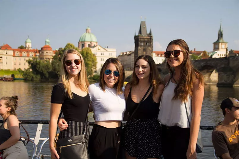 Вища освіта та навчання в Чехії - <ro>Изображение</ro><ru>Изображение</ru> #1, <ru>Объявление</ru> #1739209