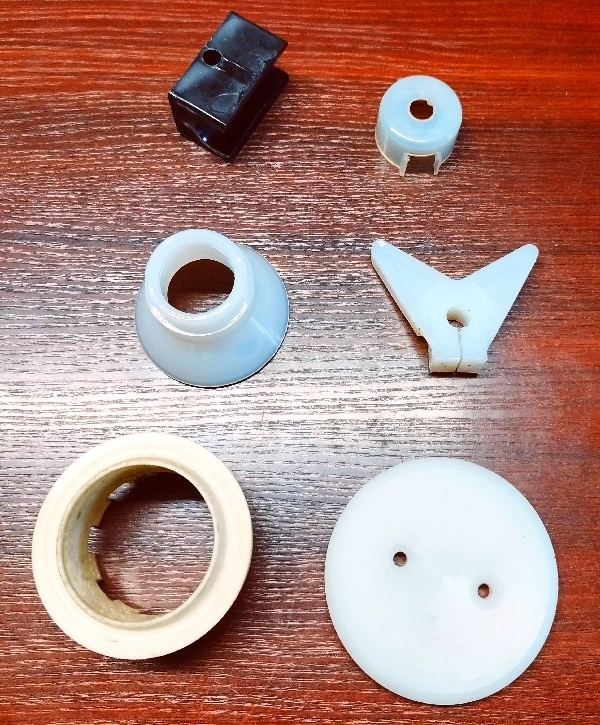 Пластиковые детали к разливочной машине XRB 6 - <ro>Изображение</ro><ru>Изображение</ru> #1, <ru>Объявление</ru> #1741538