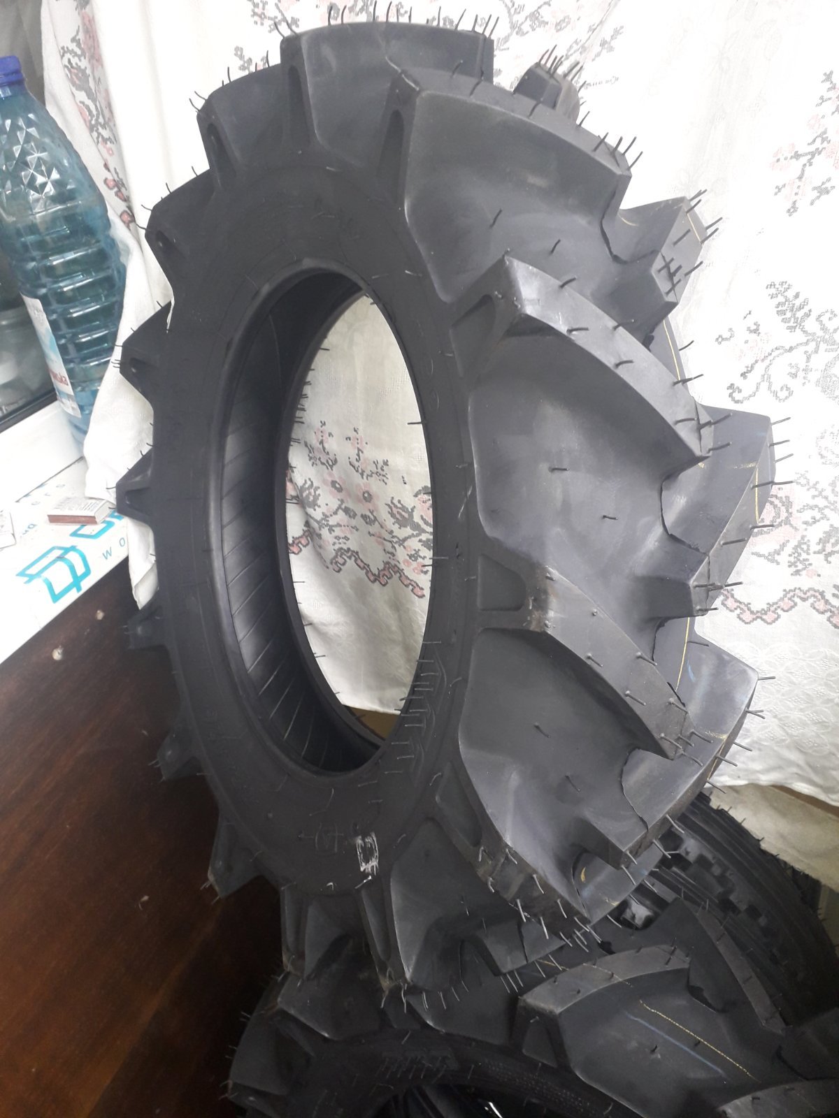 Шина 6.00-16 R1 8PR на мінітрактор ялинка - <ro>Изображение</ro><ru>Изображение</ru> #1, <ru>Объявление</ru> #1742534