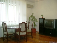 Сдам квартиру 4 комнатную возле м. Печерск - <ro>Изображение</ro><ru>Изображение</ru> #1, <ru>Объявление</ru> #886713