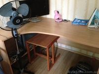 Стол офисиный/письменный - <ro>Изображение</ro><ru>Изображение</ru> #1, <ru>Объявление</ru> #928622