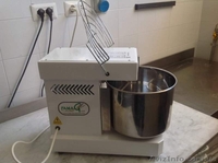 Тестомес Италия 12л. б/у - <ro>Изображение</ro><ru>Изображение</ru> #2, <ru>Объявление</ru> #1277881