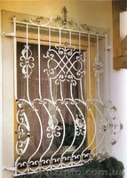 Решетки на окна из черного металла, с коваными элементами - <ro>Изображение</ro><ru>Изображение</ru> #2, <ru>Объявление</ru> #529955