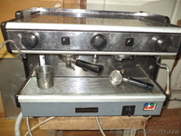 Кофе машина б/у Киев - <ro>Изображение</ro><ru>Изображение</ru> #1, <ru>Объявление</ru> #1393081