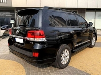 Toyota Land Cruiser 200 4.5d аренда внедорожника - <ro>Изображение</ro><ru>Изображение</ru> #3, <ru>Объявление</ru> #1735438