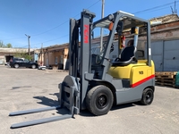 Вилковий дизельний автонавантажувач TCM (Nissan) з ротатором, з кабiною та пічко - <ro>Изображение</ro><ru>Изображение</ru> #2, <ru>Объявление</ru> #1749032