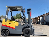 Вилковий дизельний автонавантажувач TCM (Nissan) з ротатором, з кабiною та пічко - <ro>Изображение</ro><ru>Изображение</ru> #6, <ru>Объявление</ru> #1749032