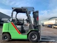 Газ-бензиновий навантажувач TCM (Nissan) з вагами, із напрацюванням 7644 м/г - <ro>Изображение</ro><ru>Изображение</ru> #6, <ru>Объявление</ru> #1752864