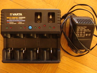 Зарядне Varta 57040 для акумуляторів NiMh/NiCd АА, ААА, С, D, R22 крона - <ro>Изображение</ro><ru>Изображение</ru> #1, <ru>Объявление</ru> #1753480