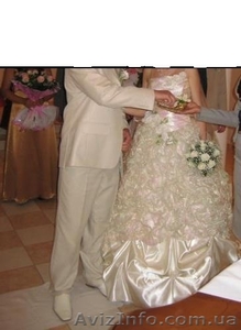 Свадебное платье из салона. - <ro>Изображение</ro><ru>Изображение</ru> #2, <ru>Объявление</ru> #25671