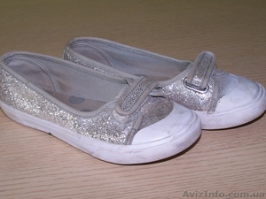 Продам детскую обувь. 30 размер  - <ro>Изображение</ro><ru>Изображение</ru> #1, <ru>Объявление</ru> #65671