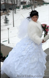 Срочно продам свадебное платье !!!! - <ro>Изображение</ro><ru>Изображение</ru> #1, <ru>Объявление</ru> #303588