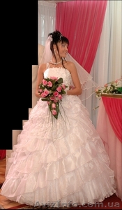 Срочно продам свадебное платье !!!! - <ro>Изображение</ro><ru>Изображение</ru> #2, <ru>Объявление</ru> #303588