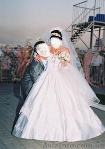 очень красивое свадебное платье - <ro>Изображение</ro><ru>Изображение</ru> #3, <ru>Объявление</ru> #328232