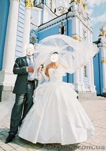 очень красивое свадебное платье - <ro>Изображение</ro><ru>Изображение</ru> #4, <ru>Объявление</ru> #328232
