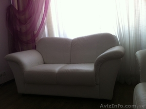 Продам белый кожаный диван в идеальном состоянии! - <ro>Изображение</ro><ru>Изображение</ru> #1, <ru>Объявление</ru> #342475