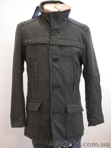 Сток. Стоковая одежда оптом