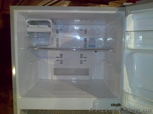 холодильник Toshiba GR-M59TR - <ro>Изображение</ro><ru>Изображение</ru> #2, <ru>Объявление</ru> #602318