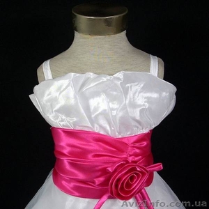 Новое нарядное и красивое платье для девочки 4-5 лет - <ro>Изображение</ro><ru>Изображение</ru> #2, <ru>Объявление</ru> #727498