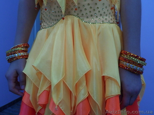 платье бальное  - <ro>Изображение</ro><ru>Изображение</ru> #1, <ru>Объявление</ru> #917888