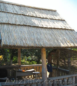 камышовые маты,  плиты,  евроснопа.Кровельные работы,  рогожка,  забор из камыша