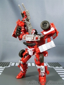 Робот Трансформер Специалист Ретчет Transformers Deluxe Ratchet - <ro>Изображение</ro><ru>Изображение</ru> #7, <ru>Объявление</ru> #953131