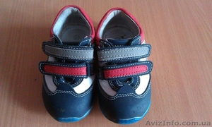 Продам детские кроссовки - <ro>Изображение</ro><ru>Изображение</ru> #2, <ru>Объявление</ru> #1062553