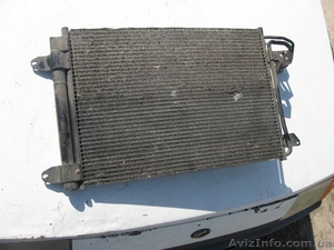 Audi A3 8P1   VW Golf радиатор кондиционера  - <ro>Изображение</ro><ru>Изображение</ru> #1, <ru>Объявление</ru> #1204884