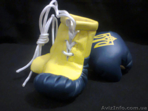 Боксёрские сувенирные перчатки в машину Украина - <ro>Изображение</ro><ru>Изображение</ru> #2, <ru>Объявление</ru> #1347036