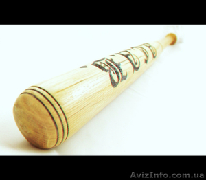 Деревянная бейсбольная бита