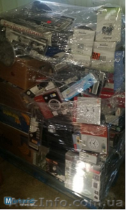 поддоны электроники - 2 EUR / шт - 150 единиц внутри