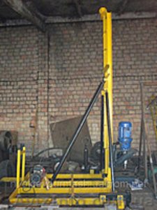 малогабаитную буровую установку