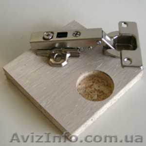 Сверление глухих отверстий в ДСП,  ЛДСП,  МДФ,  дереве.