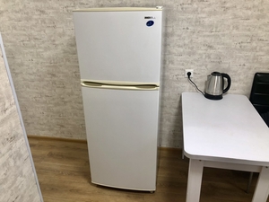 Холодильник Samsung RT30MB 60x60x157. No Frost. Свой. Состояние нового. - <ro>Изображение</ro><ru>Изображение</ru> #1, <ru>Объявление</ru> #1697531