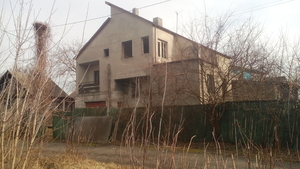 Дом-квартира в Києві на приватній ділянці з своїм виходом на річку #1748599