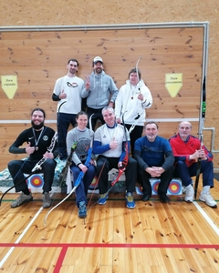 Куди піти з друзями в Києві? Стрільба з лука в клубі “Лучник” #1753517